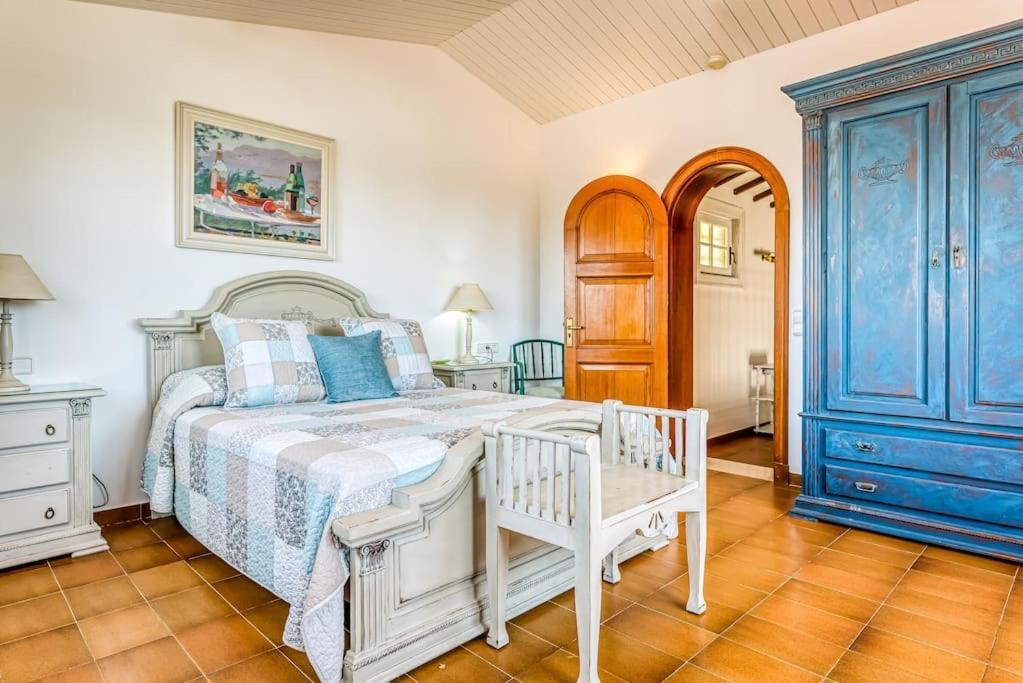 La Calma Espectacular Villa Con Jardin Y Piscina En Menorca S'Algar Exterior photo